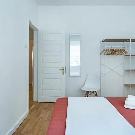 Oliveira Monteiro Flat