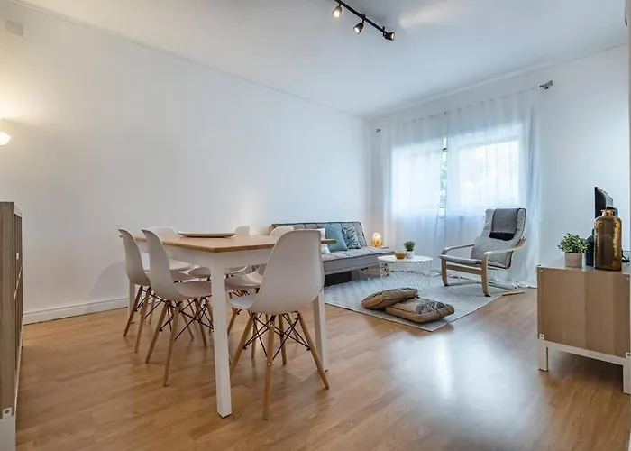 Daire Oliveira Monteiro Flat Porto